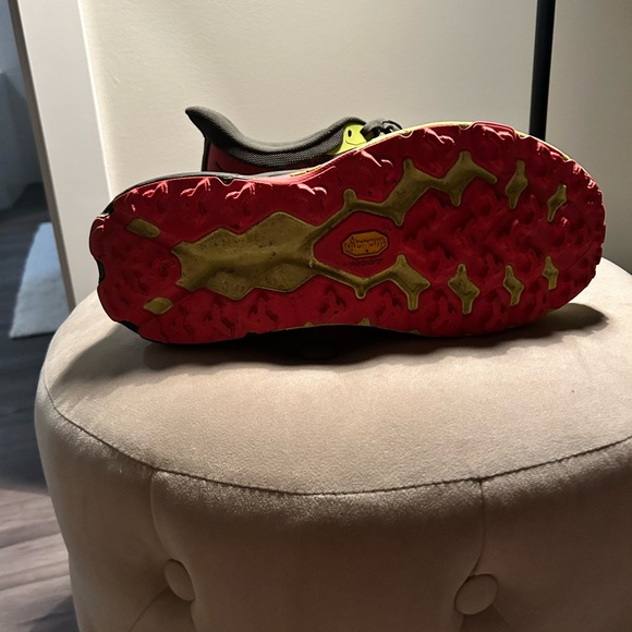 Hoka Speedgoat 5 - men’s size 12 - Picture 3 of 3